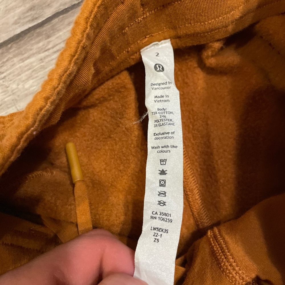 Dark orange lululemon size 2 baggy uncuffed sweatpants - Picture 3 of 4